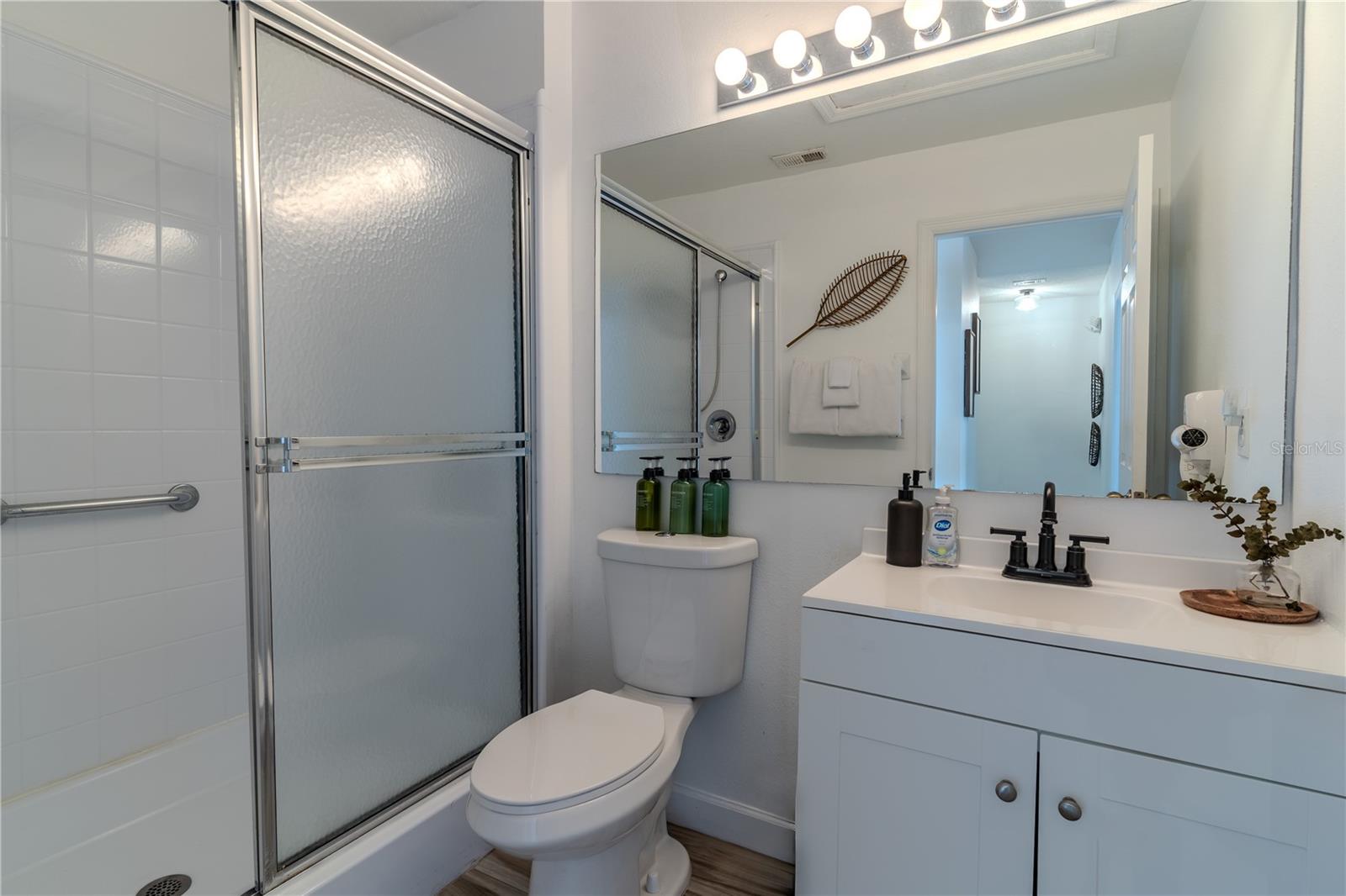 Image 16 of 29 For 1003 Park Ridge Circle