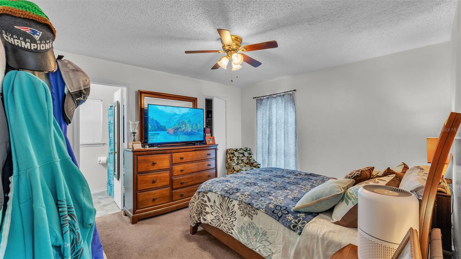 Image 12 of 33 For 912 Whisper Lake Drive