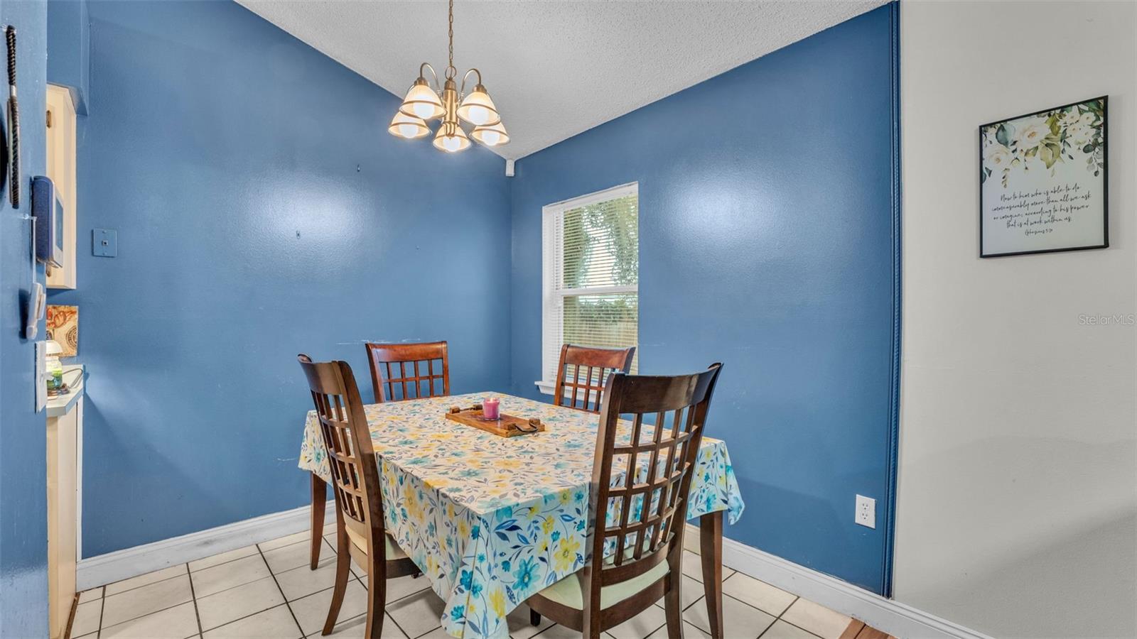 Image 16 of 33 For 912 Whisper Lake Drive