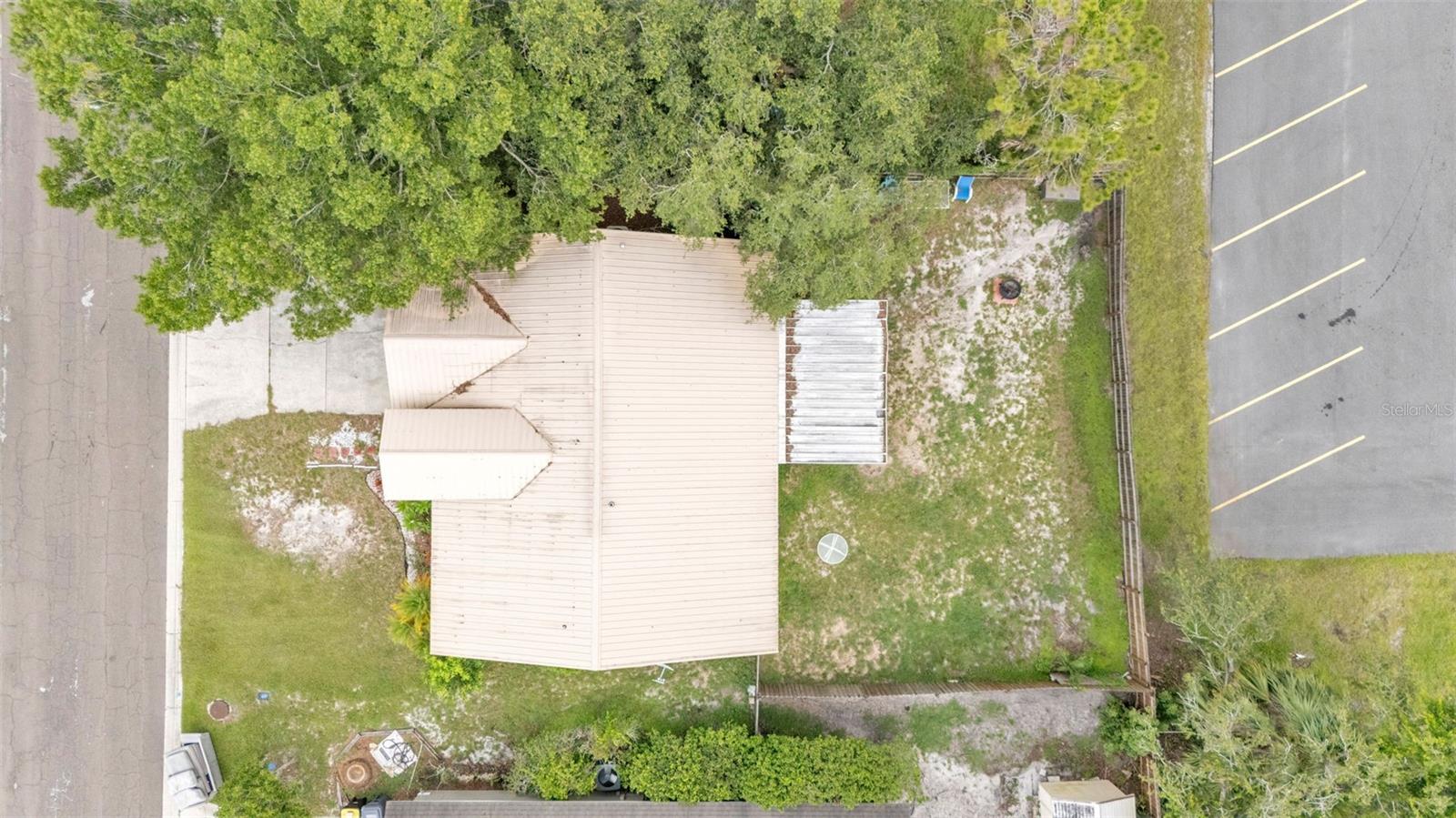 Image 32 of 33 For 912 Whisper Lake Drive