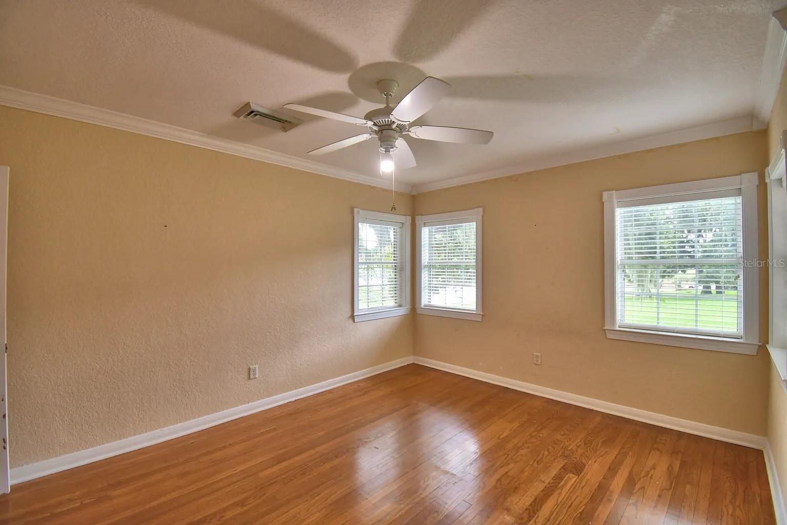 Image 31 of 45 For 109 Hickory Drive