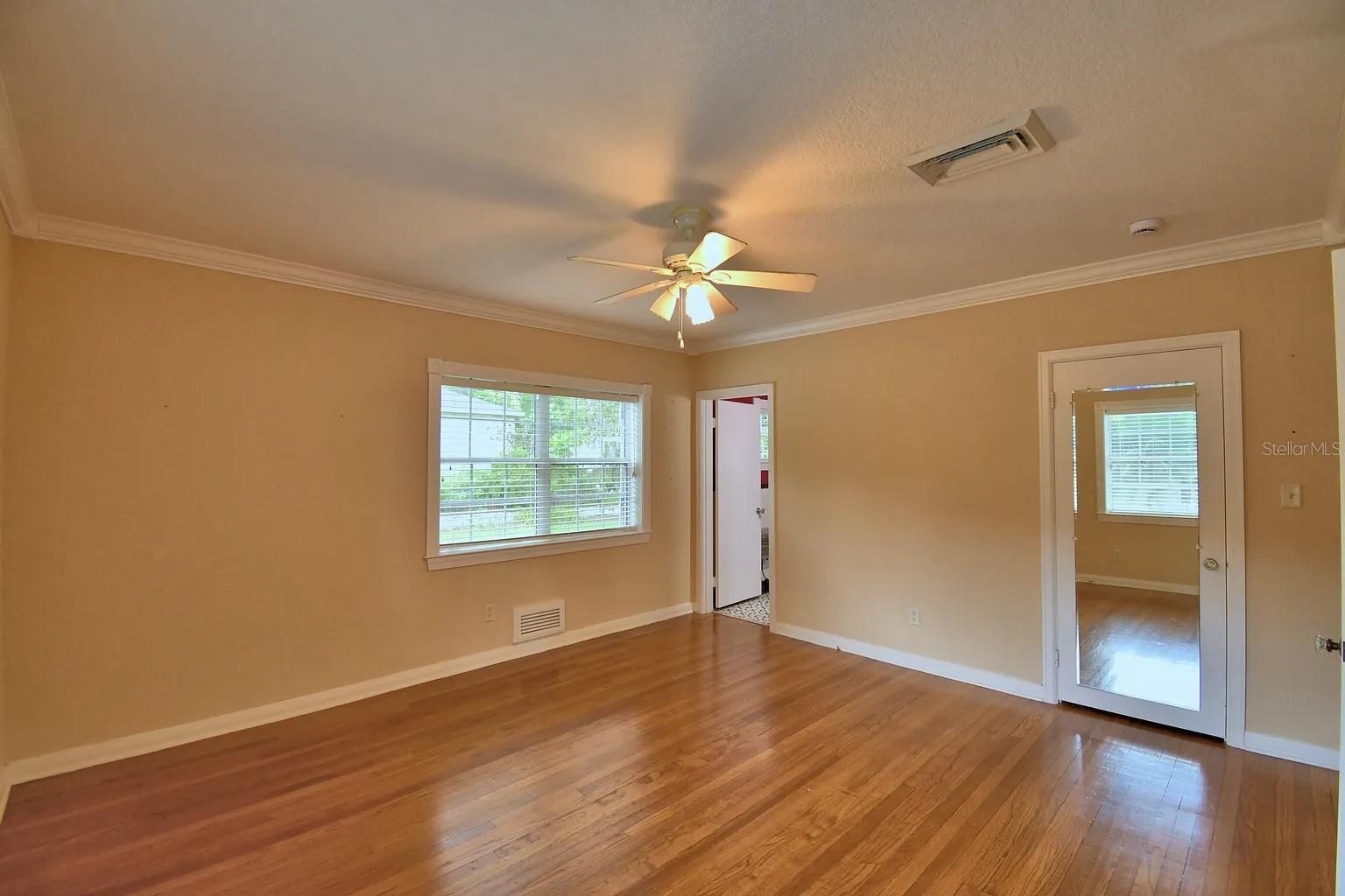 Image 34 of 45 For 109 Hickory Drive