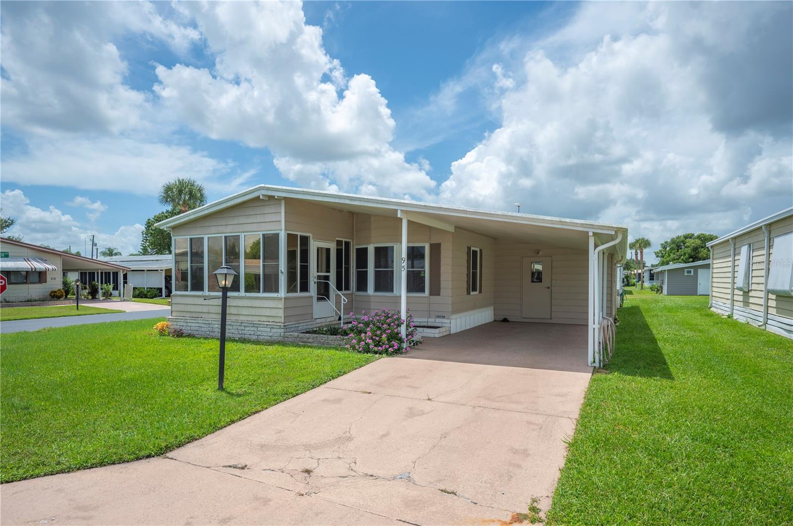 Details for 95 Parson Drive, WINTER HAVEN, FL 33884