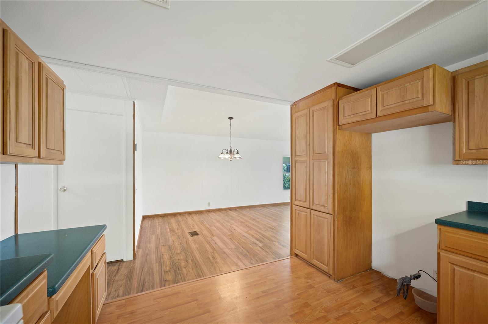 Image 10 of 32 For 95 Parson Drive