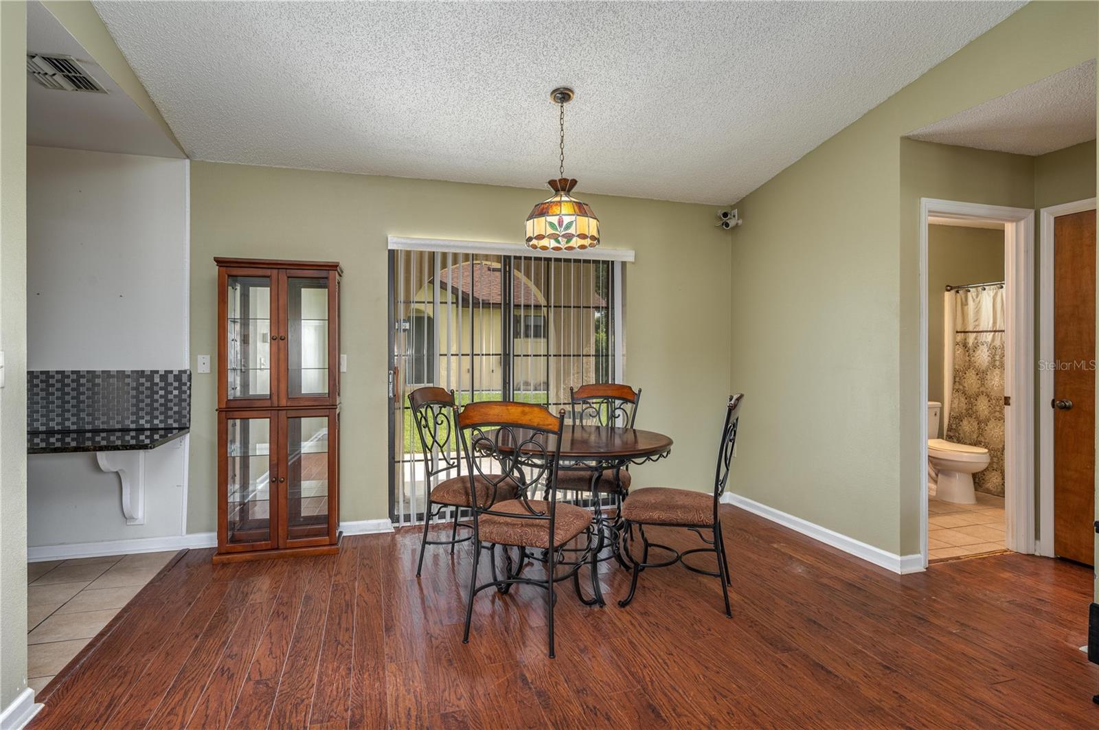 Image 13 of 32 For 41 20th Street 31
