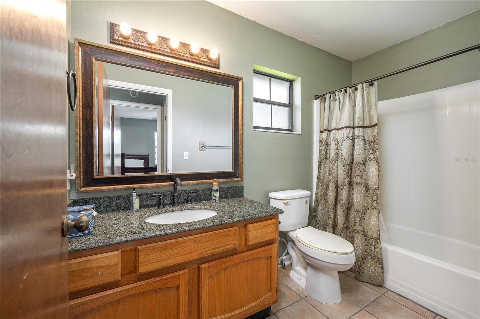 Image 17 of 32 For 41 20th Street 31