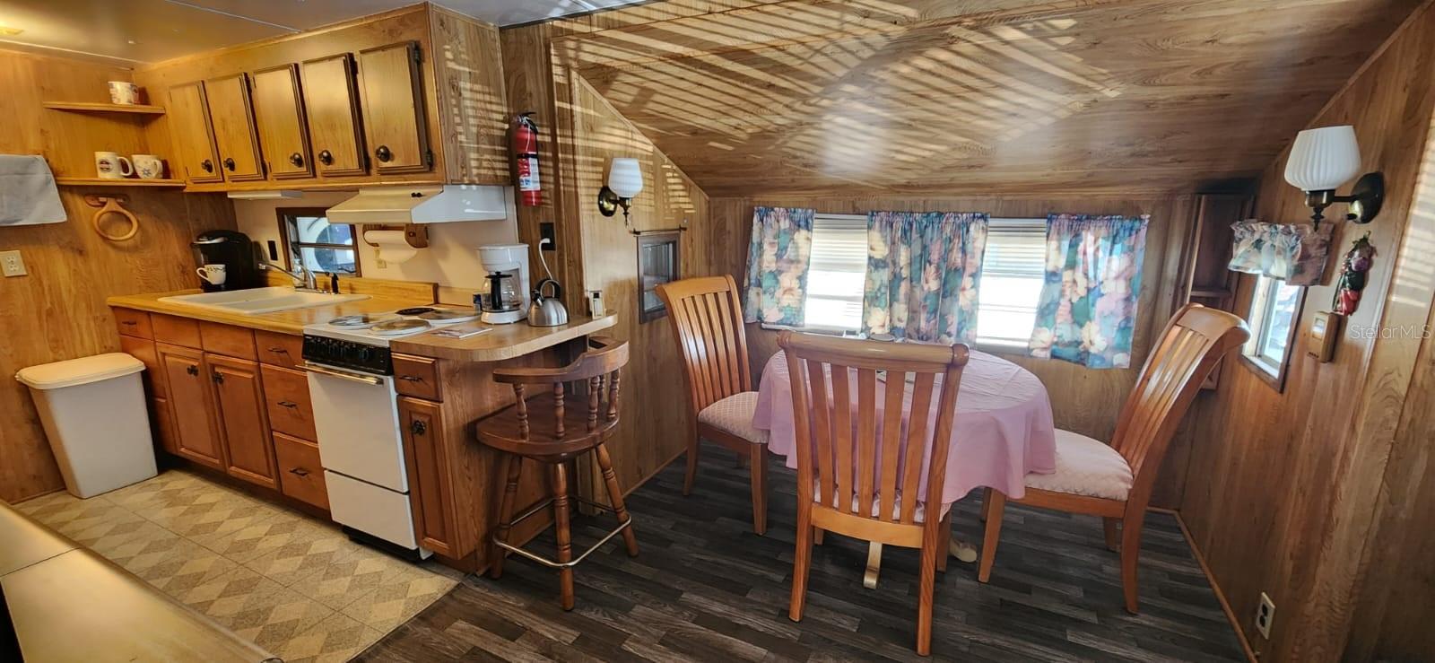 Image 2 of 3 For 138 Flamingo Street