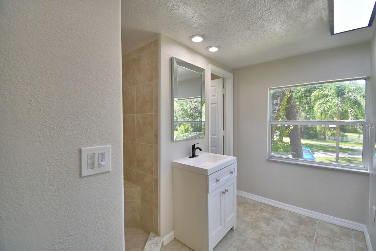 Image 41 of 44 For 6317 Discovery Lane