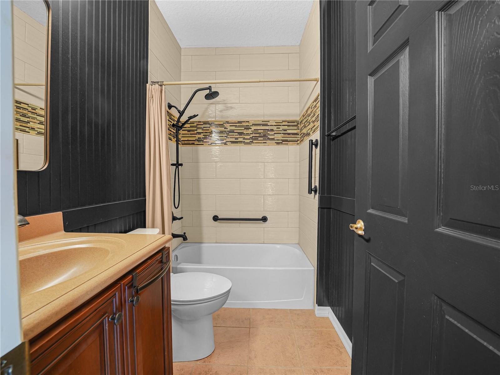 Image 16 of 74 For 4072 Birkdale Drive