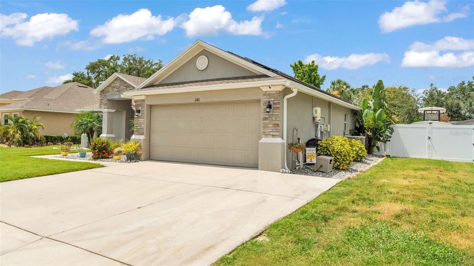 Image 3 of 53 For 242 Kissengen Park Drive