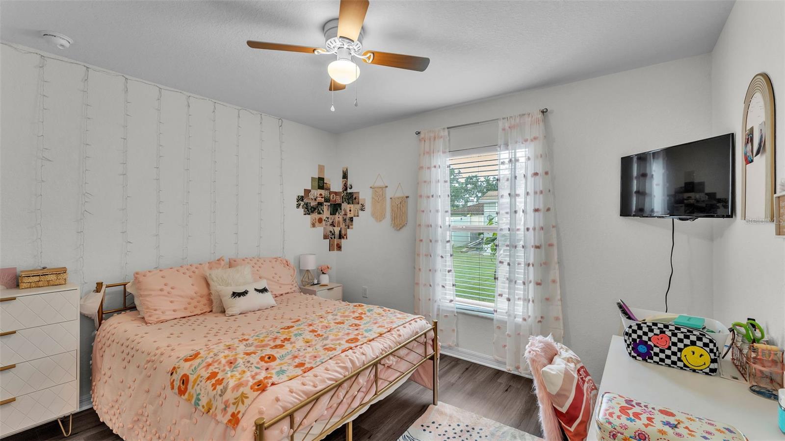 Image 30 of 53 For 242 Kissengen Park Drive