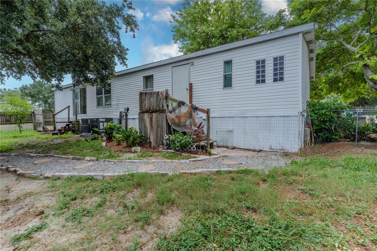 Image 19 of 25 For 280 Dyson Road