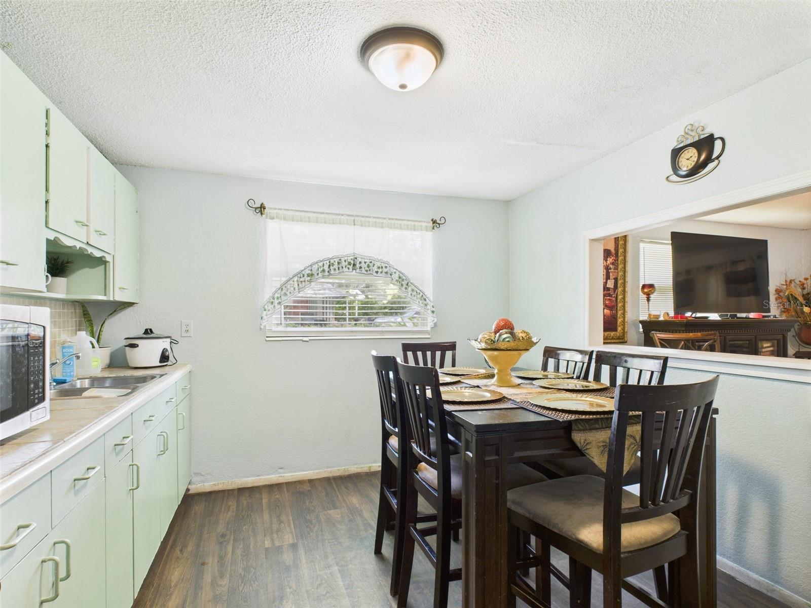 Image 4 of 22 For 2119 Patterson Street