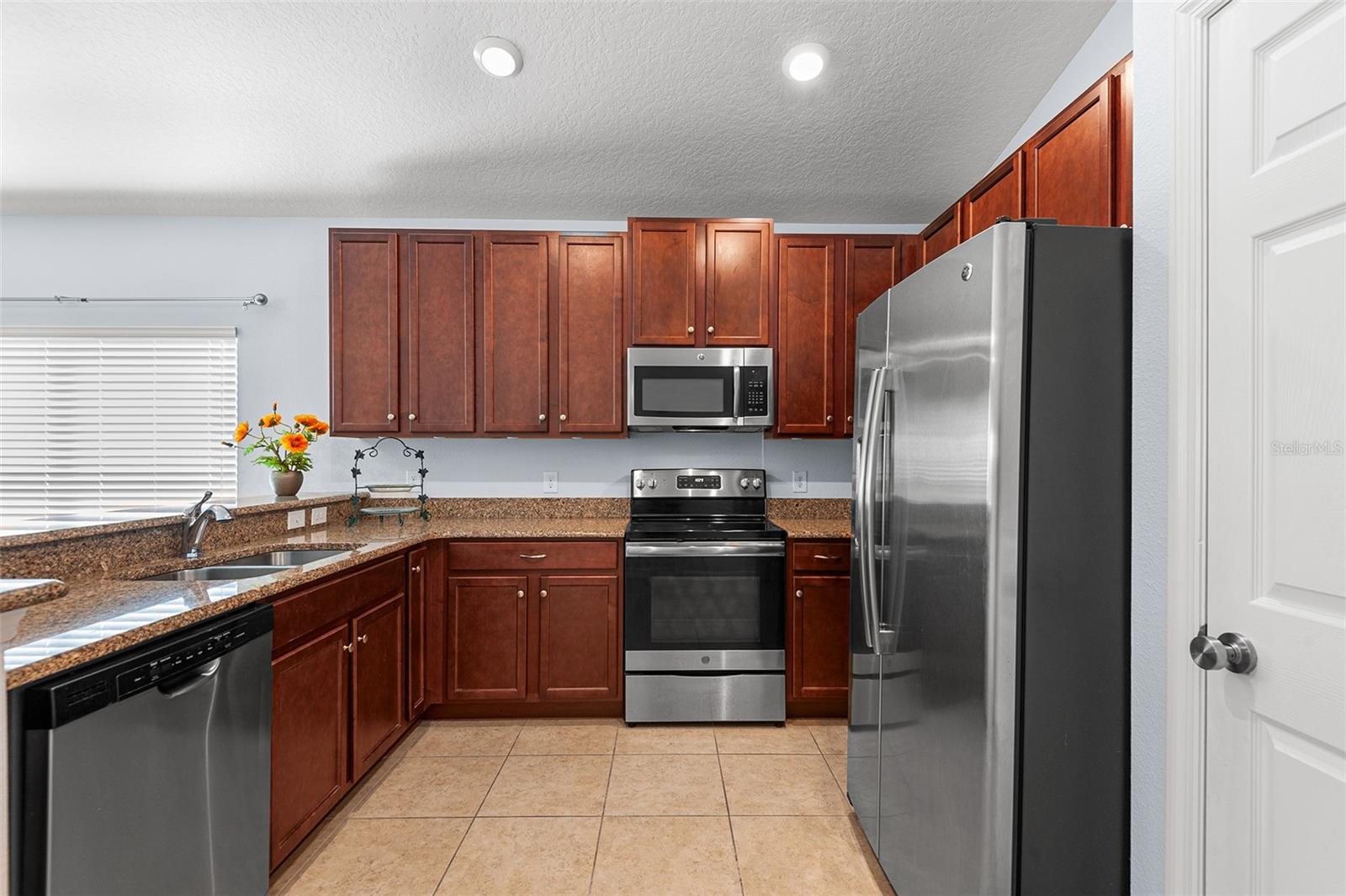 Image 20 of 48 For 625 Ogelthorpe Dr