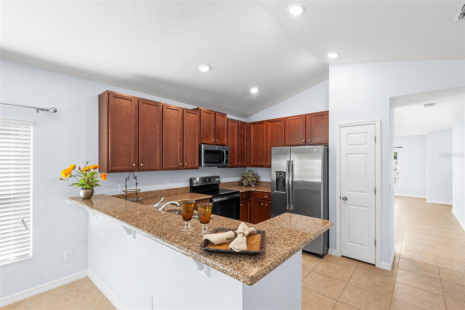 Image 21 of 48 For 625 Ogelthorpe Dr