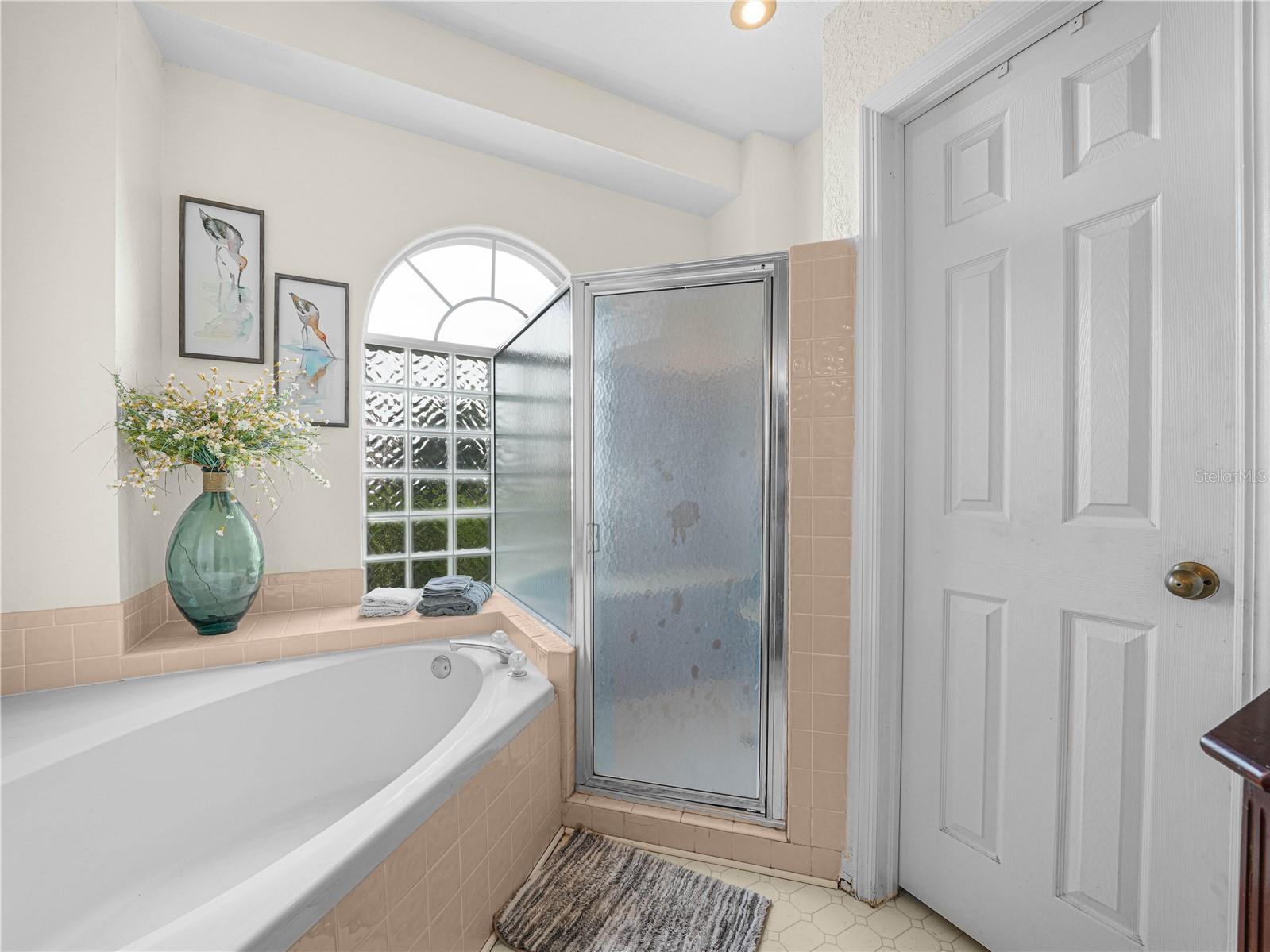 Image 10 of 50 For 7148 Hazeltine Circle