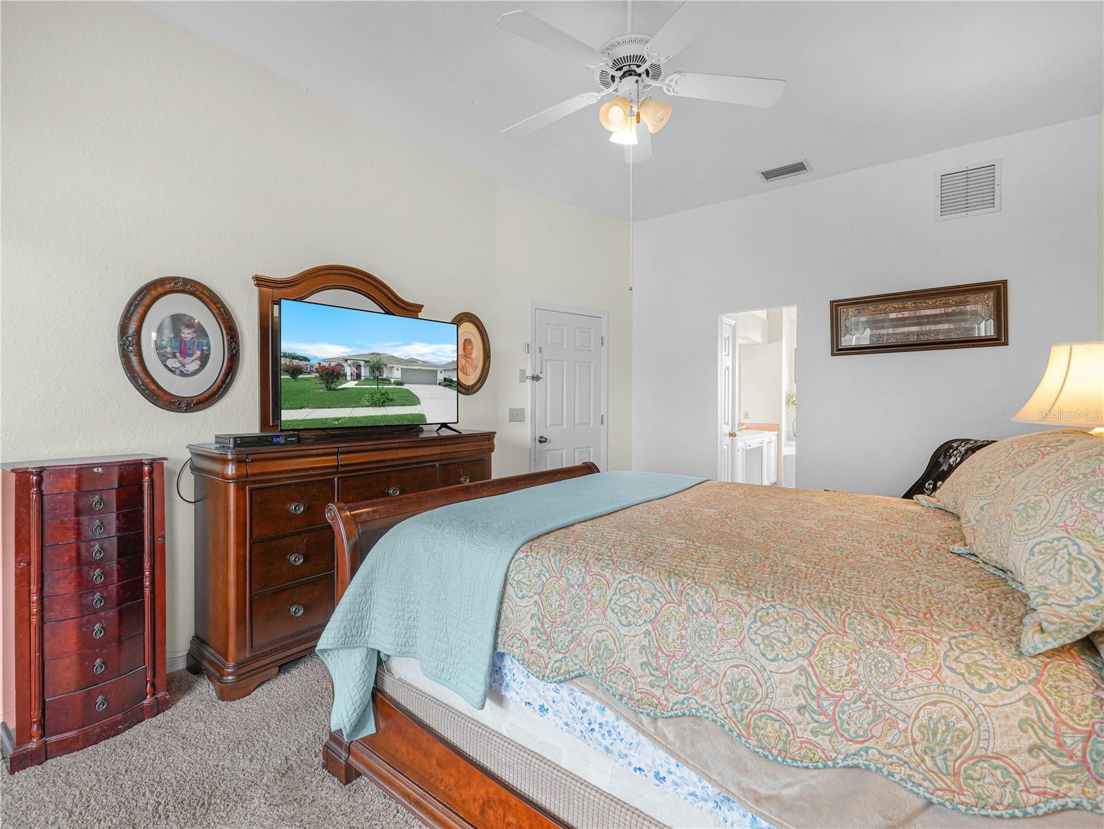 Image 7 of 50 For 7148 Hazeltine Circle