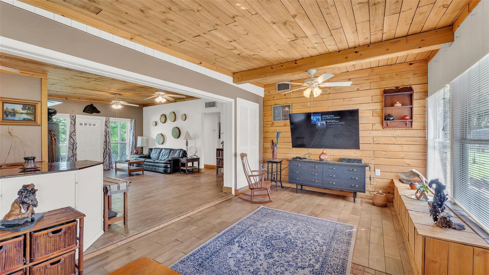 Image 13 of 41 For 1280 Orange Blossom Circle