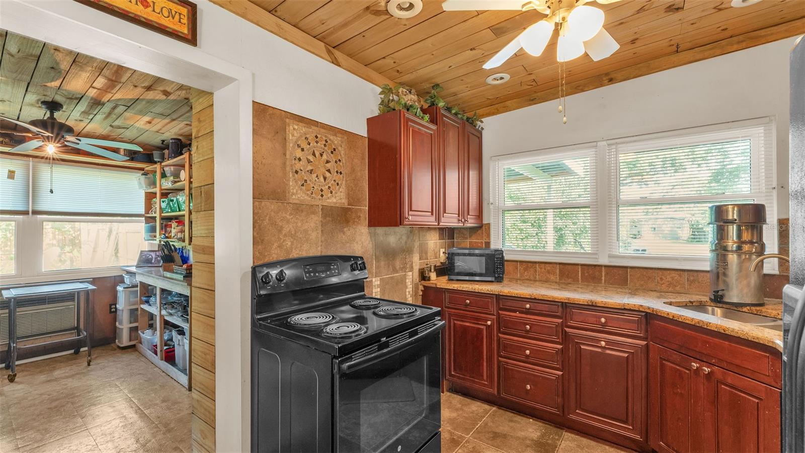Image 27 of 41 For 1280 Orange Blossom Circle