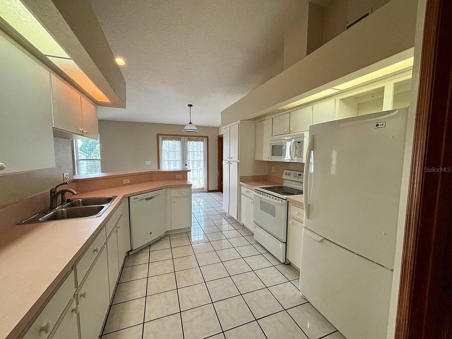 Image 10 of 25 For 8501 Cherry Hill Drive