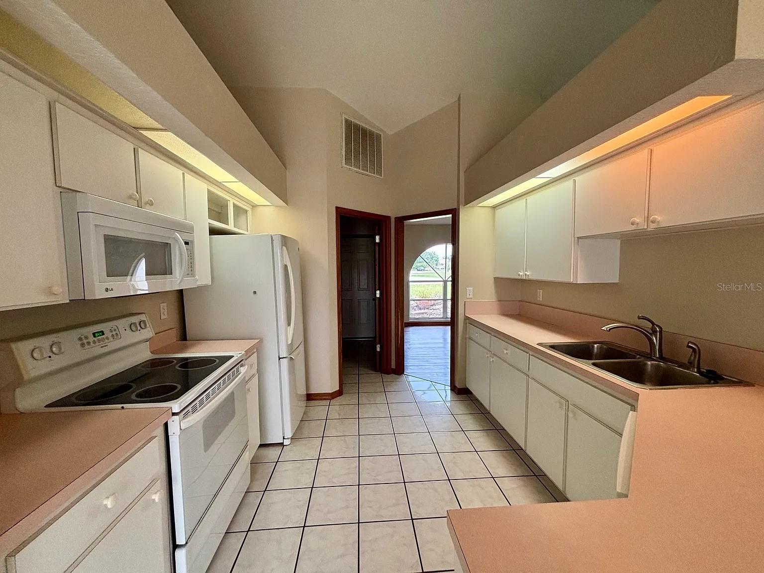 Image 9 of 25 For 8501 Cherry Hill Drive
