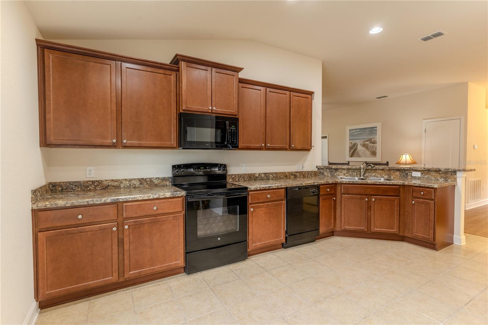 Image 12 of 41 For 4027 Island Lakes Drive