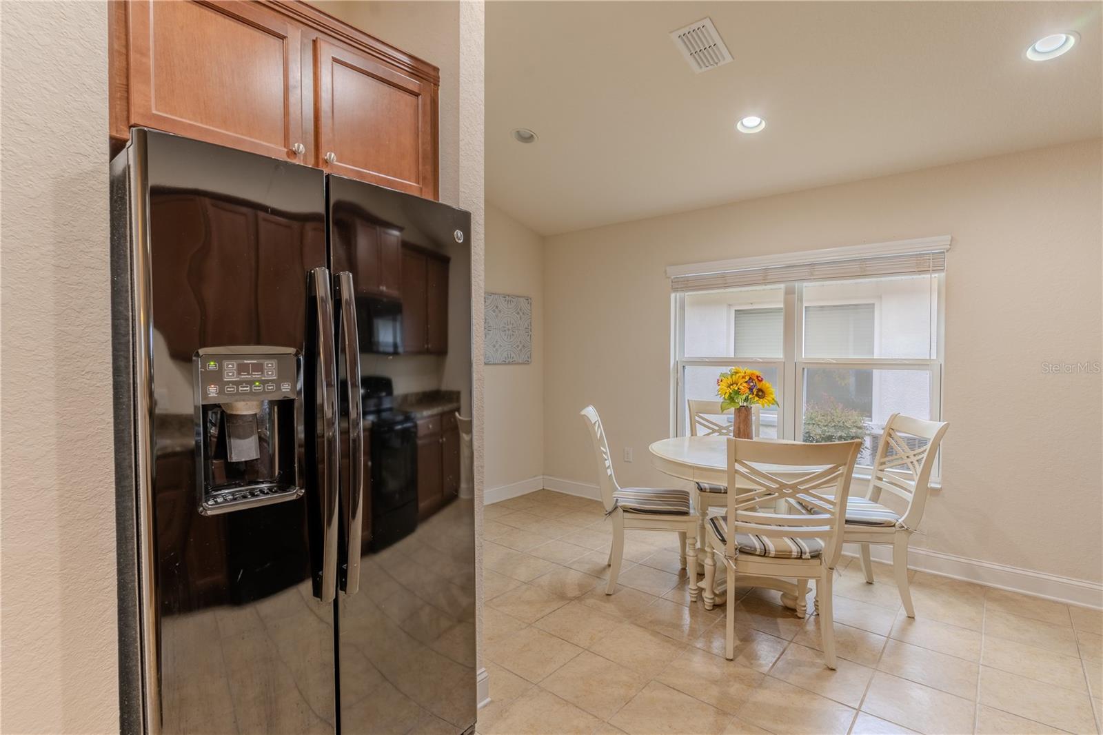 Image 14 of 41 For 4027 Island Lakes Drive