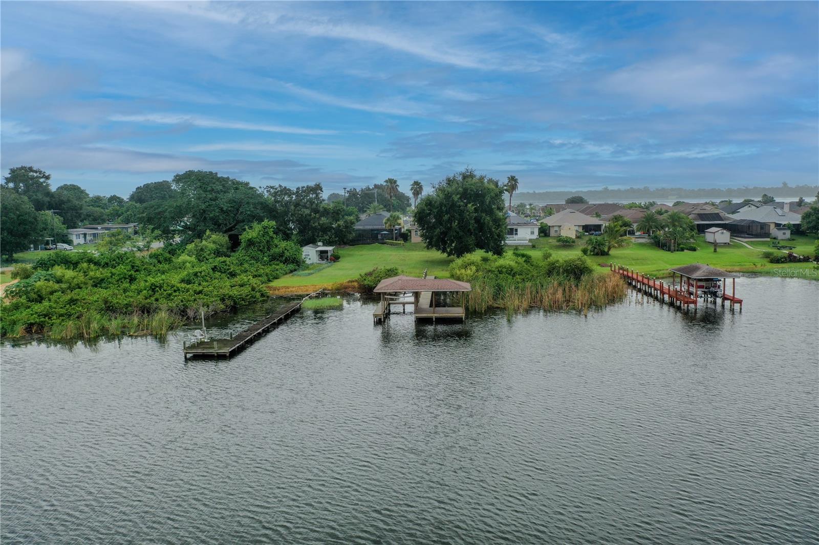 Image 36 of 41 For 4027 Island Lakes Drive