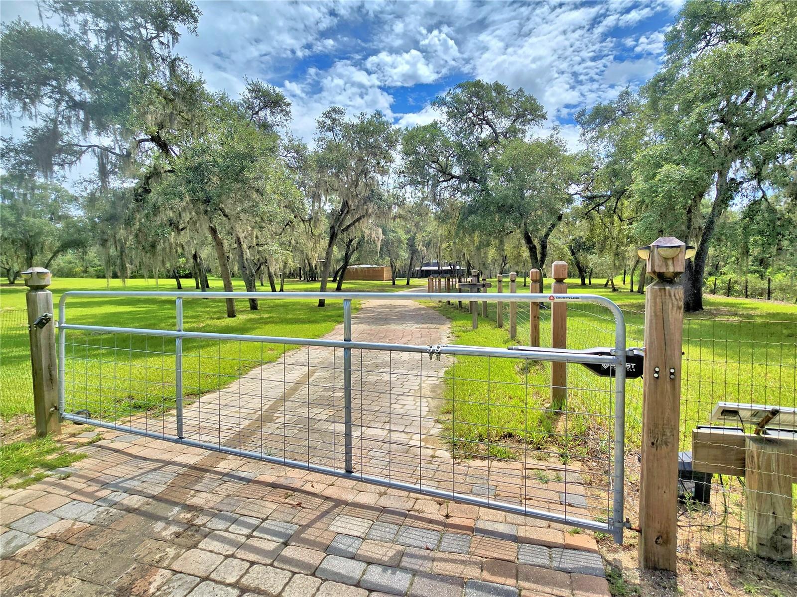 Details for 4025 Paw Paw Trail, LAKE WALES, FL 33898