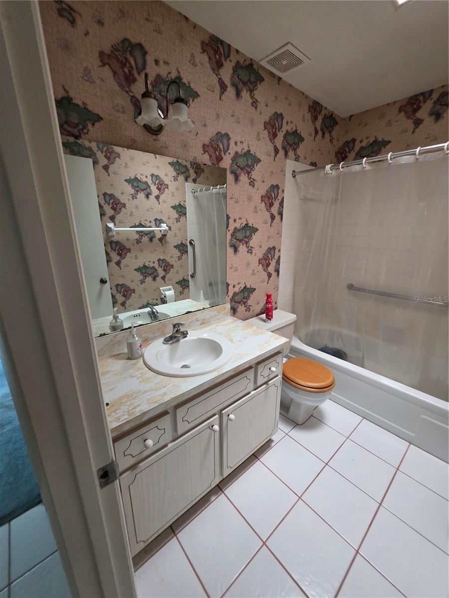 Image 20 of 29 For 1818 San Salvador Court