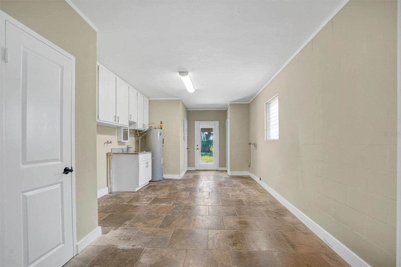 Image 13 of 38 For 1910 26th Street