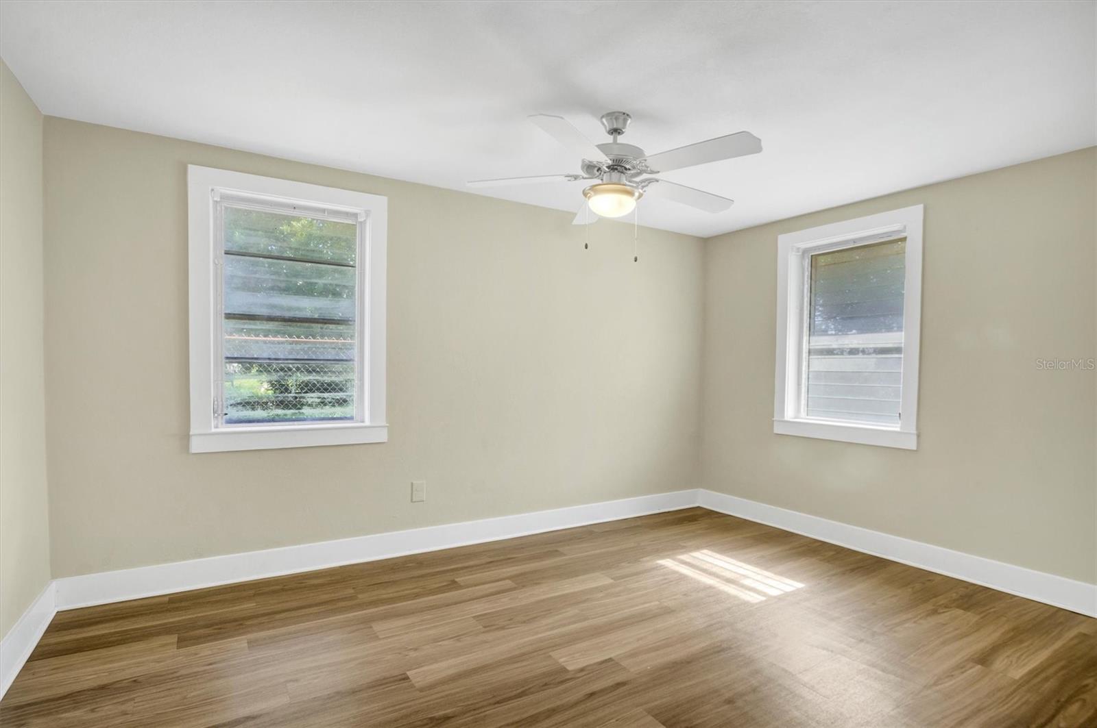 Image 23 of 38 For 1910 26th Street