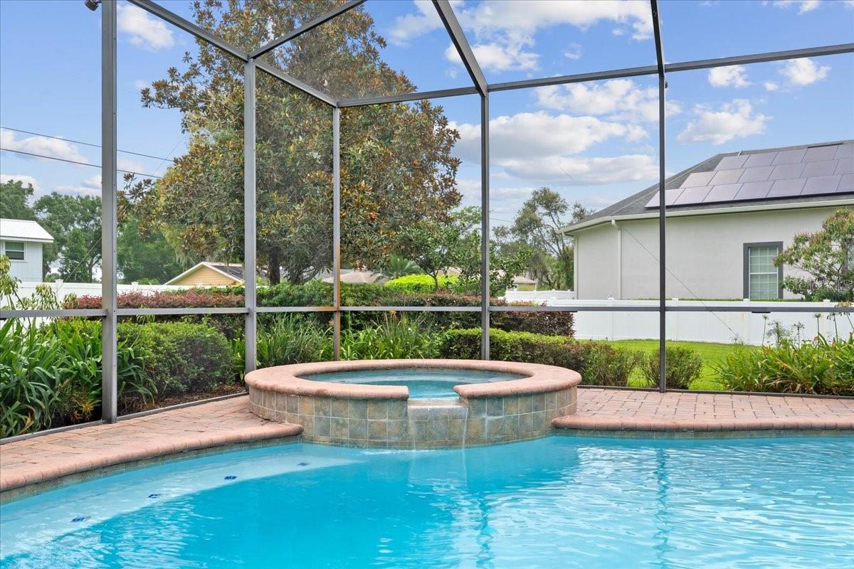 Image 10 of 58 For 9516 Waterford Oaks Boulevard