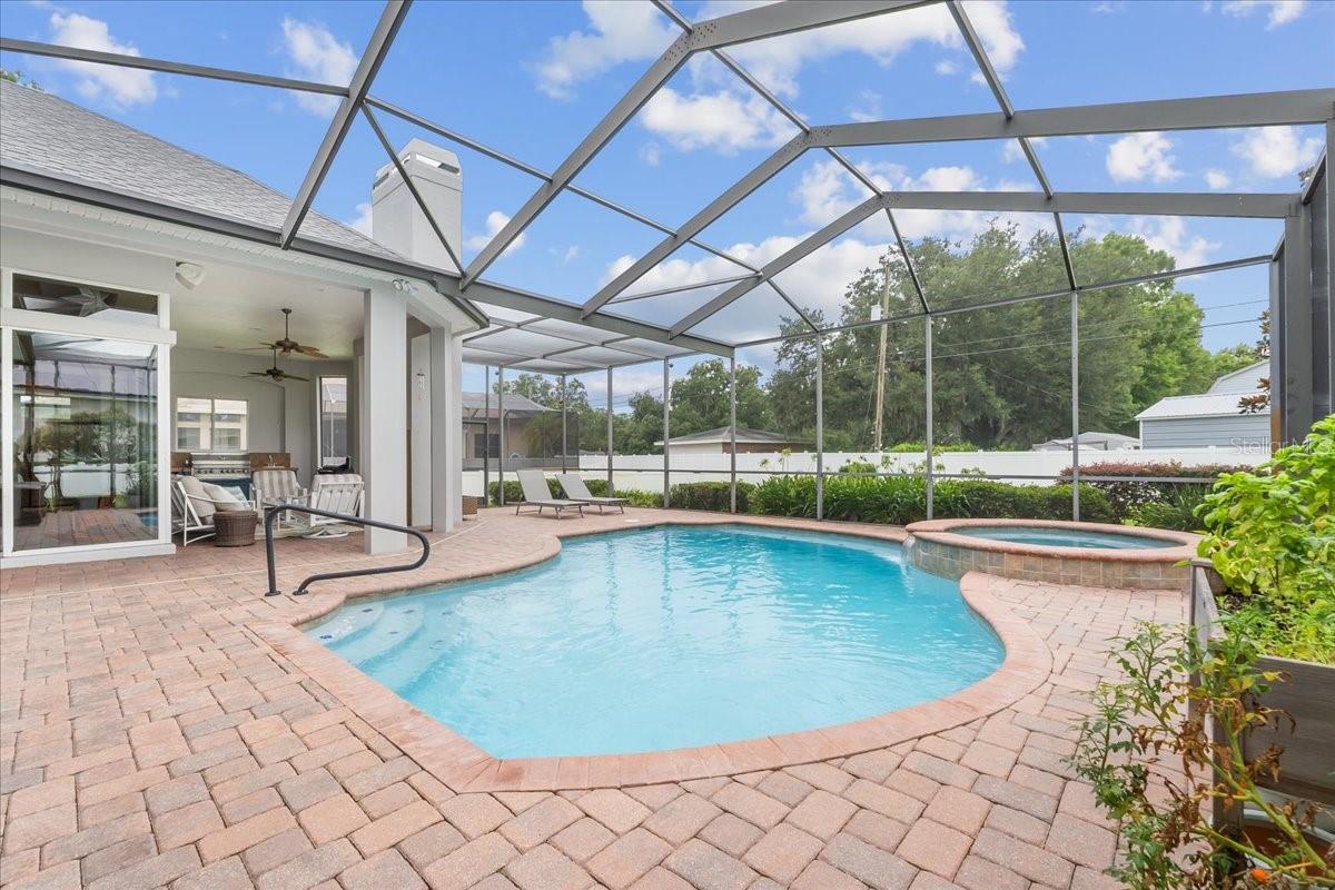 Image 12 of 58 For 9516 Waterford Oaks Boulevard