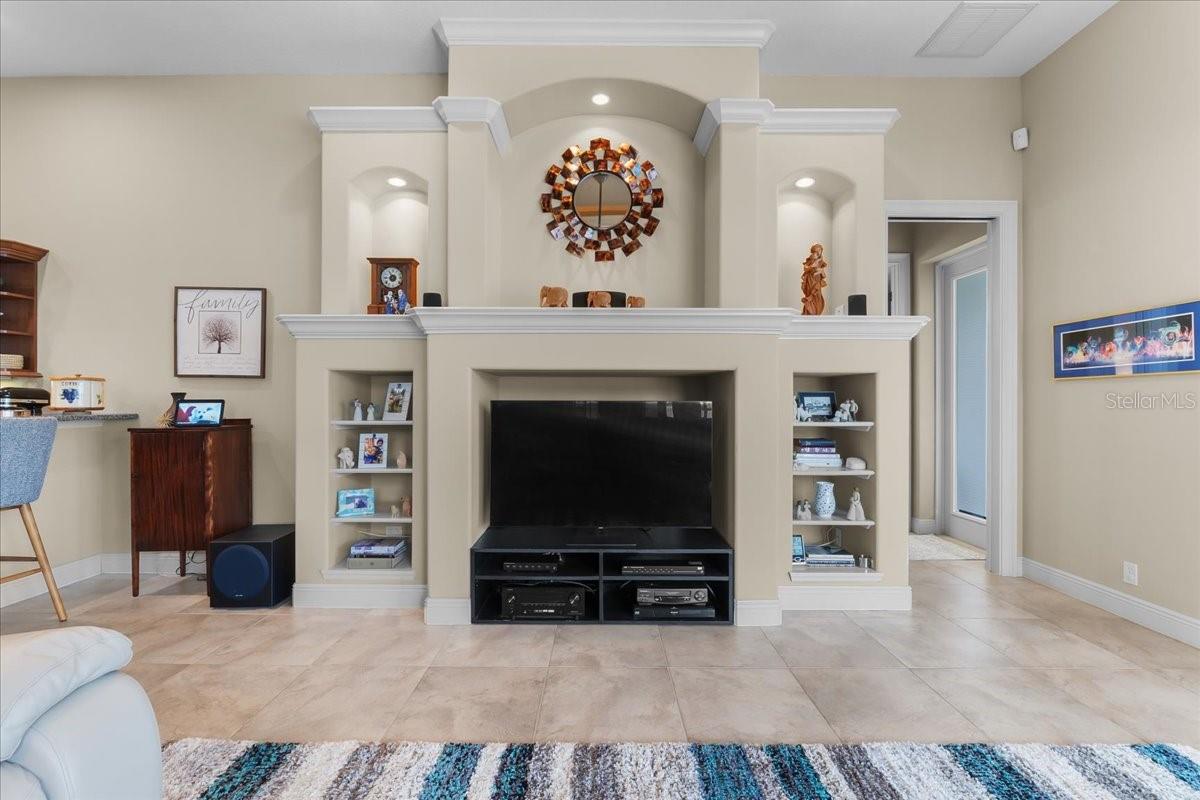 Image 32 of 58 For 9516 Waterford Oaks Boulevard
