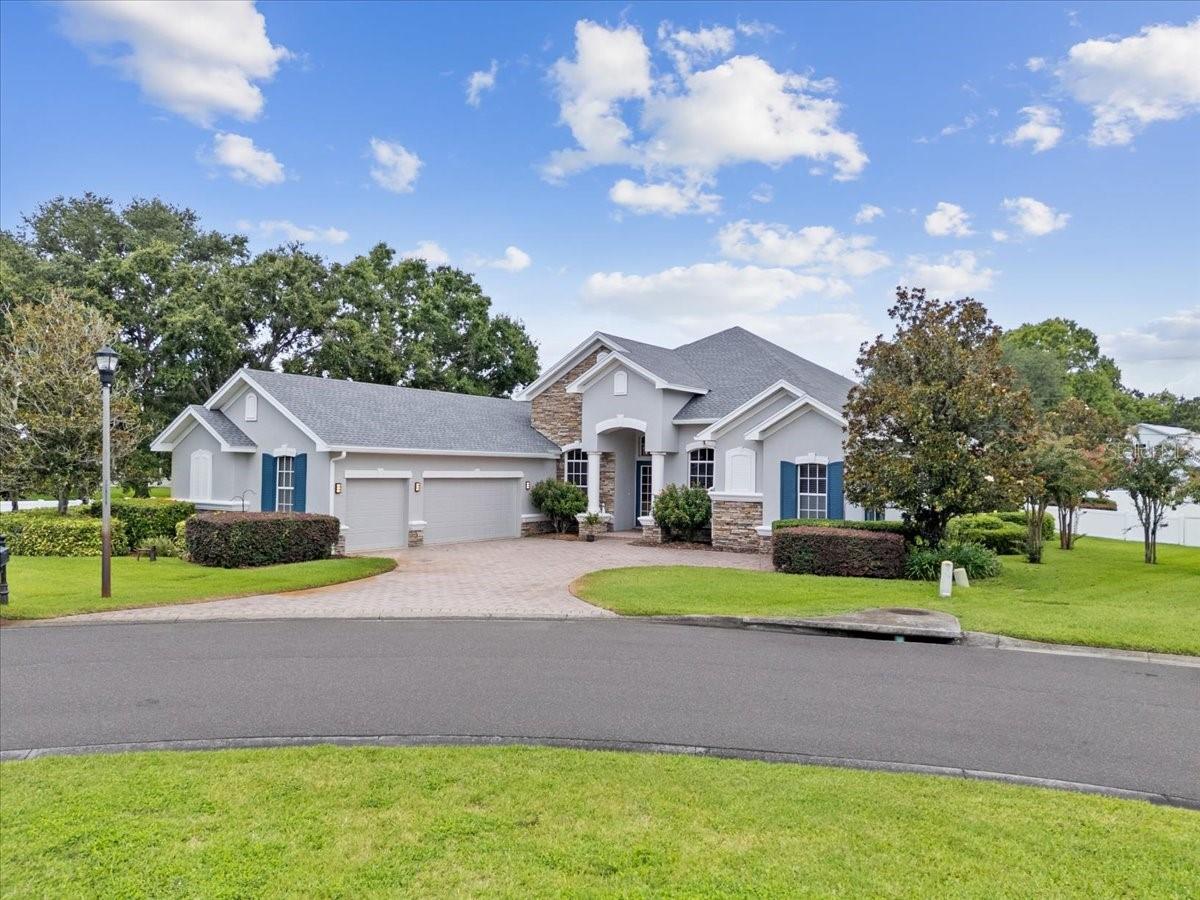 Image 4 of 58 For 9516 Waterford Oaks Boulevard