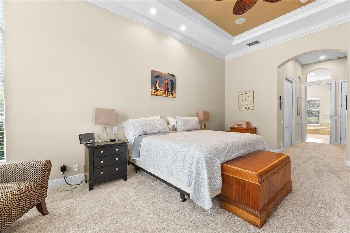 Image 40 of 58 For 9516 Waterford Oaks Boulevard