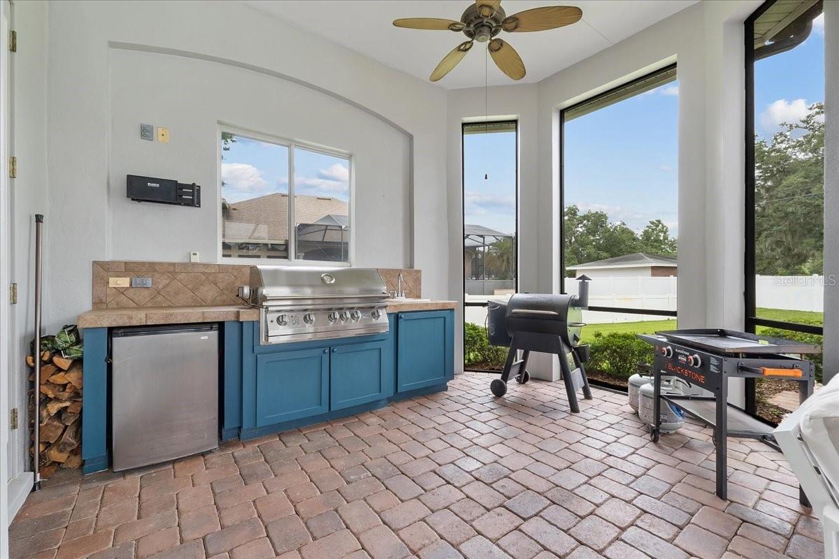 Image 9 of 58 For 9516 Waterford Oaks Boulevard