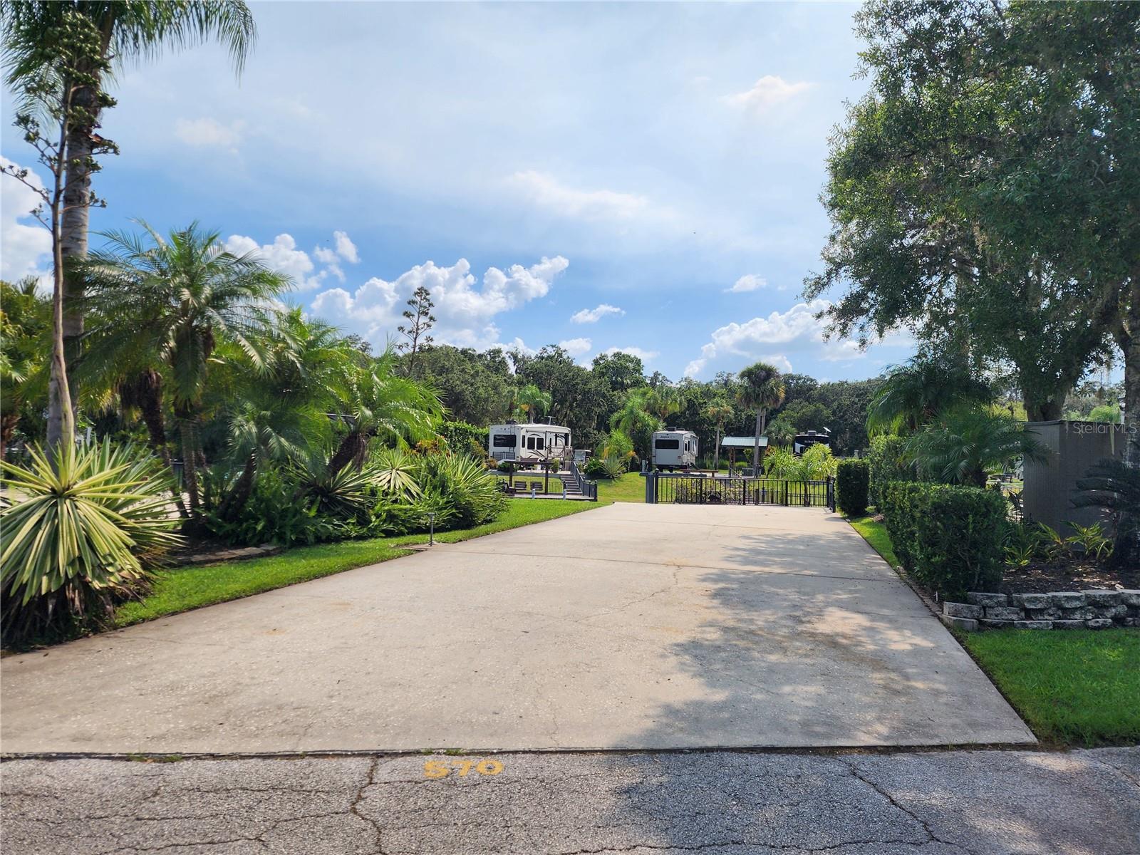 Details for 570 Waterway Drive, LAKE WALES, FL 33898