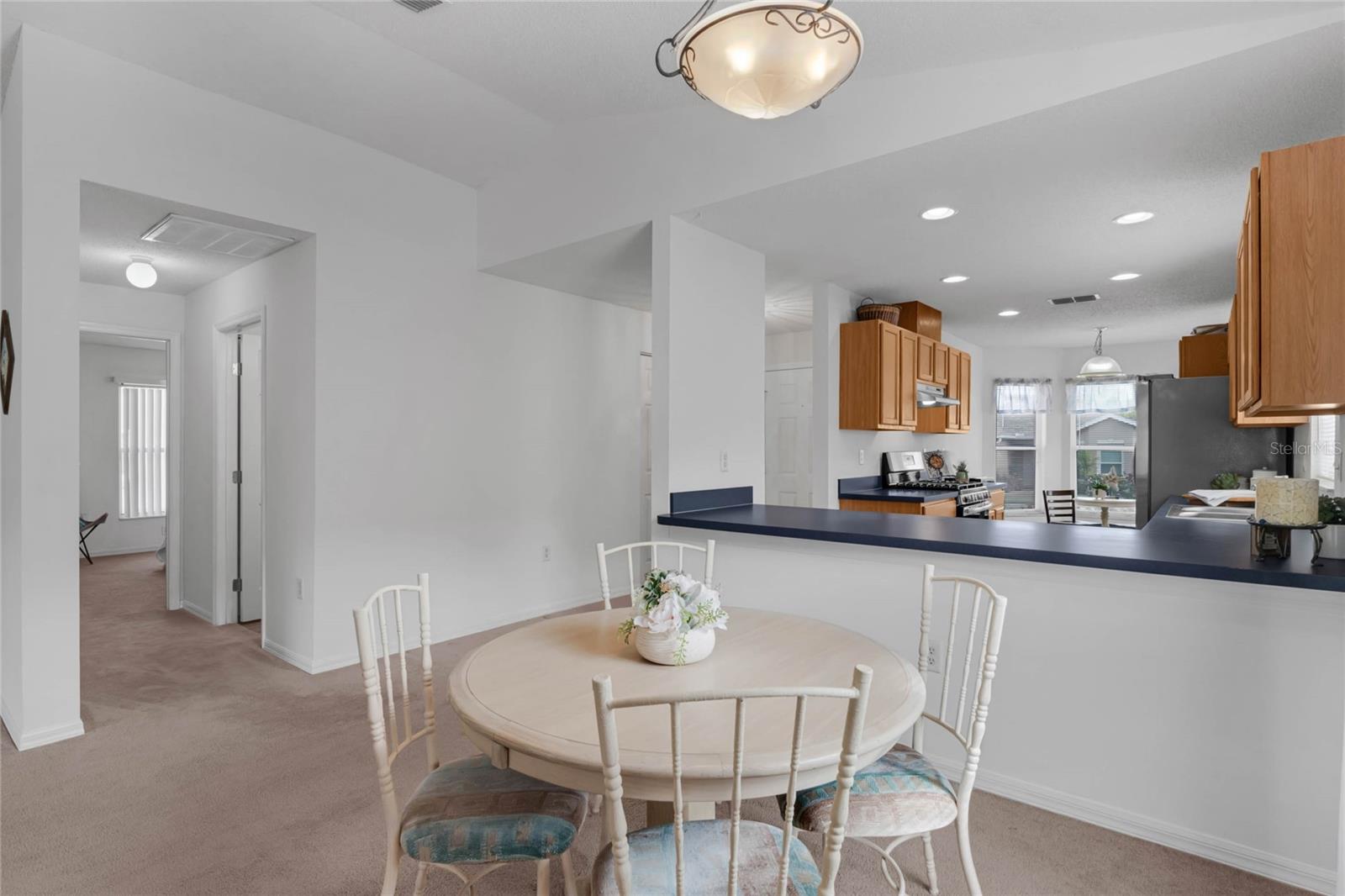Image 10 of 45 For 408 Lake Suzanne Drive