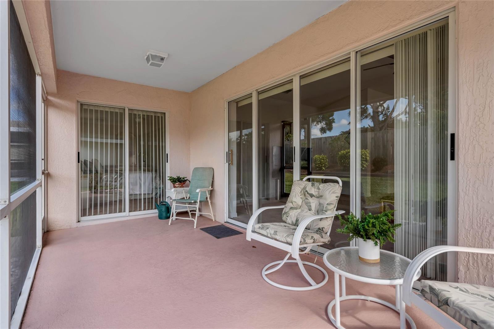 Image 32 of 45 For 408 Lake Suzanne Drive
