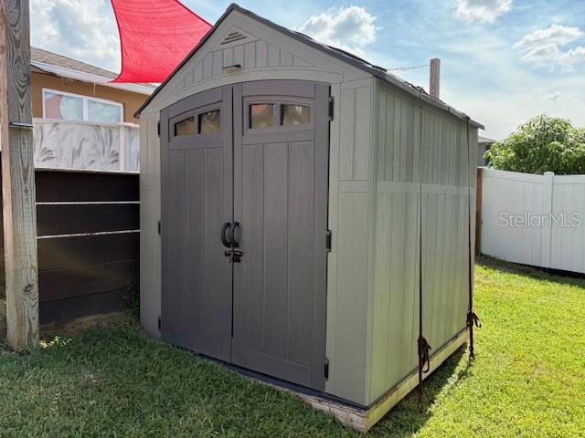 Image 34 of 40 For 144 Waterside Circle