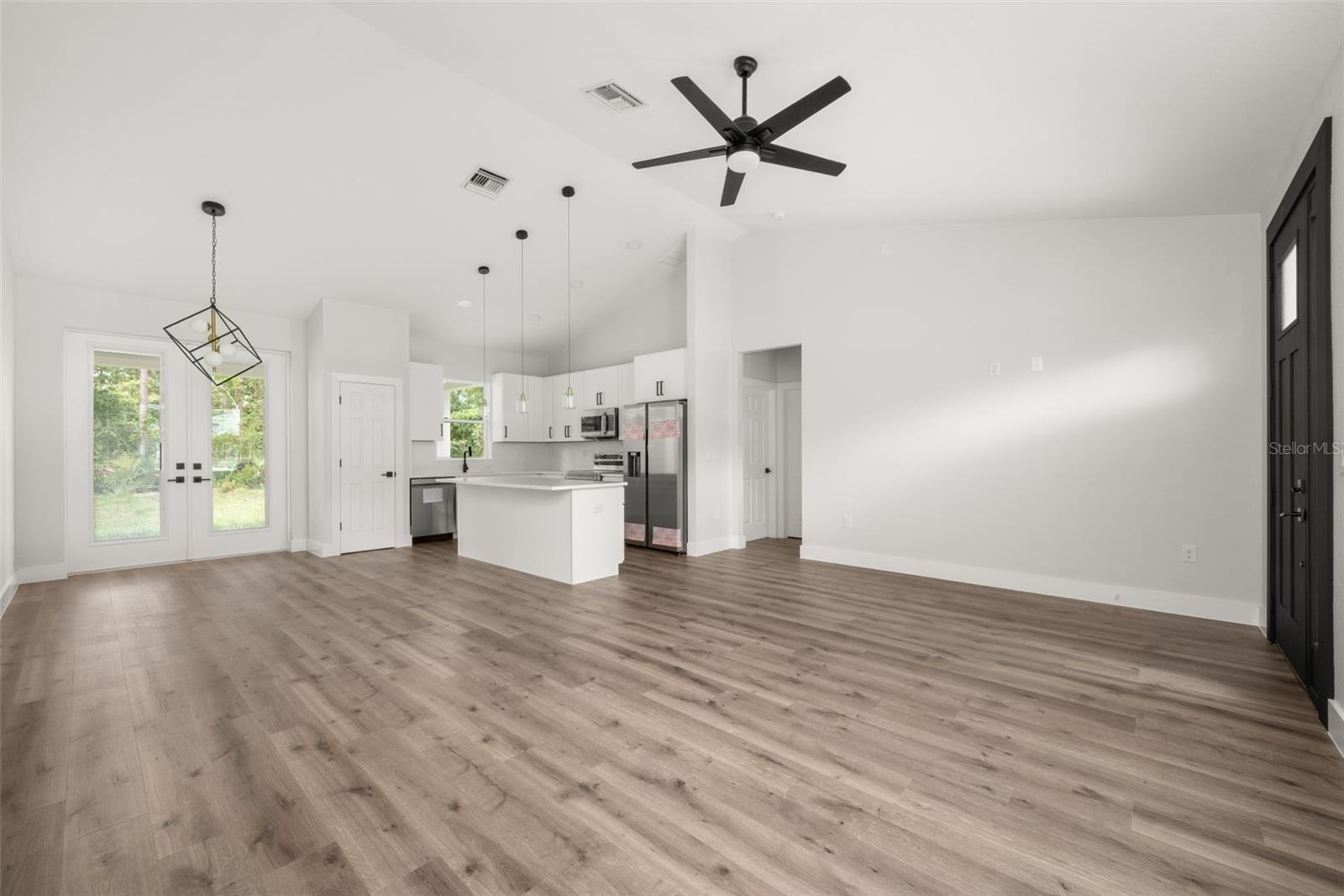 Image 10 of 51 For 416 Lark Terrace