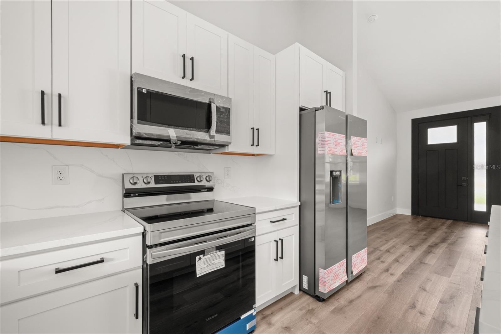 Image 6 of 51 For 416 Lark Terrace
