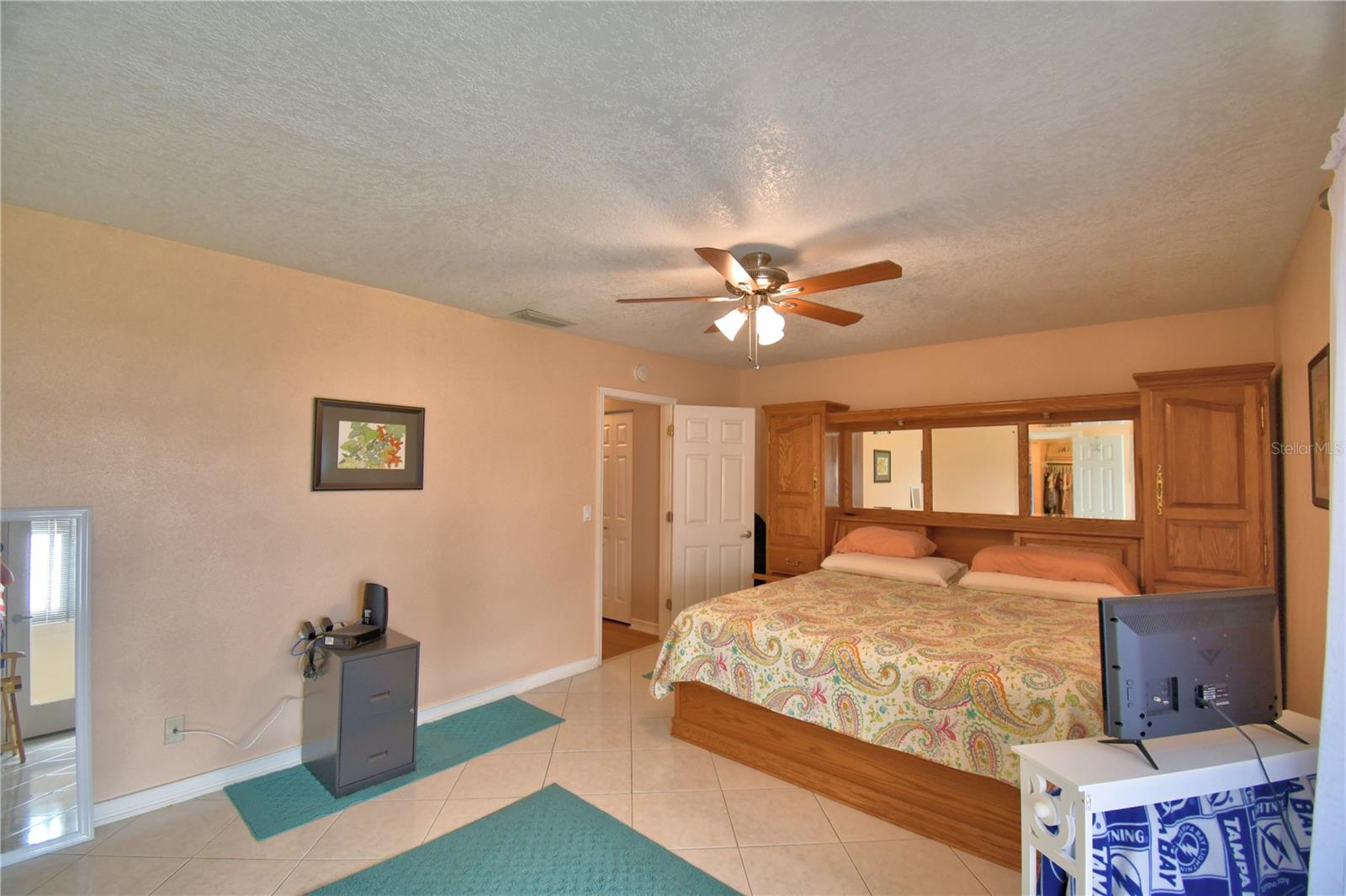 Image 33 of 92 For 2500 21st Street Nw 88