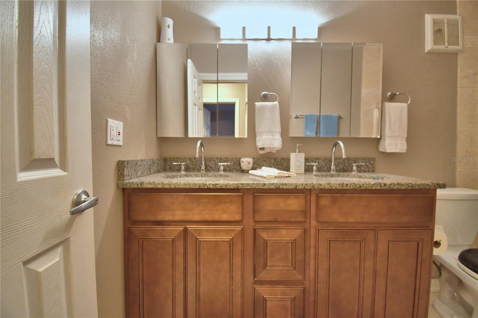 Image 57 of 92 For 2500 21st Street Nw 88
