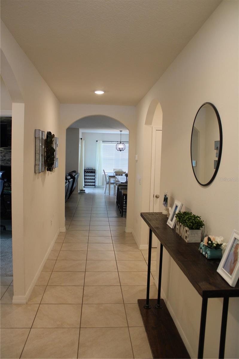 Image 3 of 31 For 198 St Thomas Drive