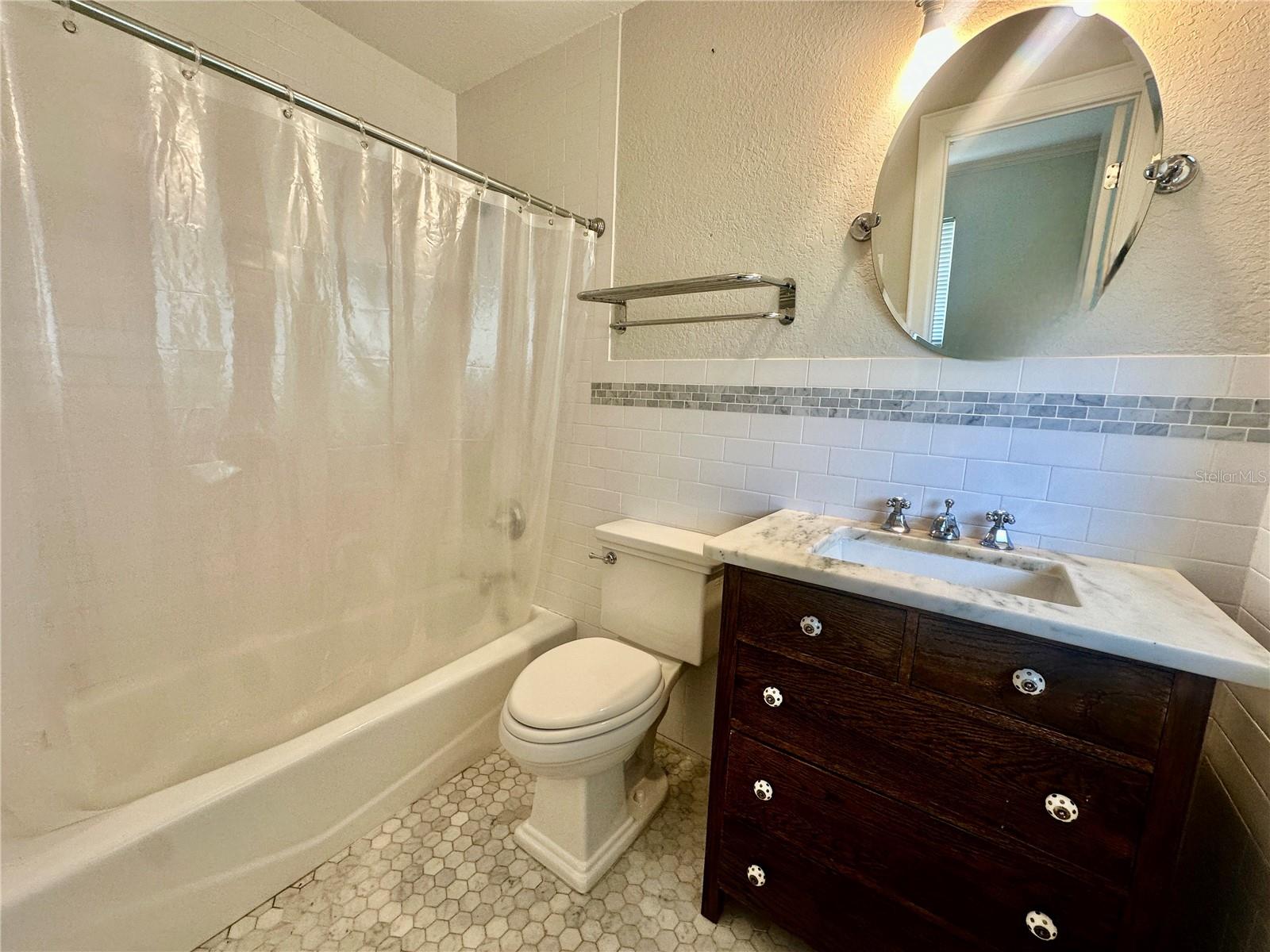 Image 15 of 33 For 1300 Lake Ariana Boulevard