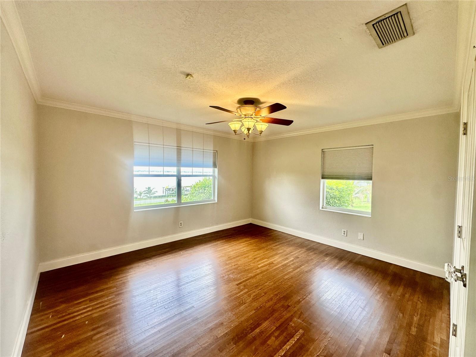 Image 17 of 33 For 1300 Lake Ariana Boulevard