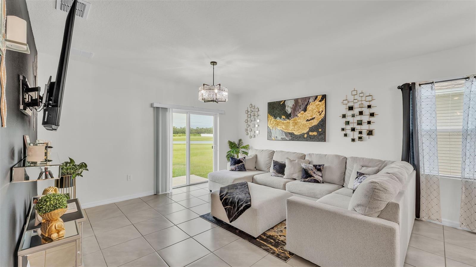 Image 12 of 45 For 2459 Taloncrest Court